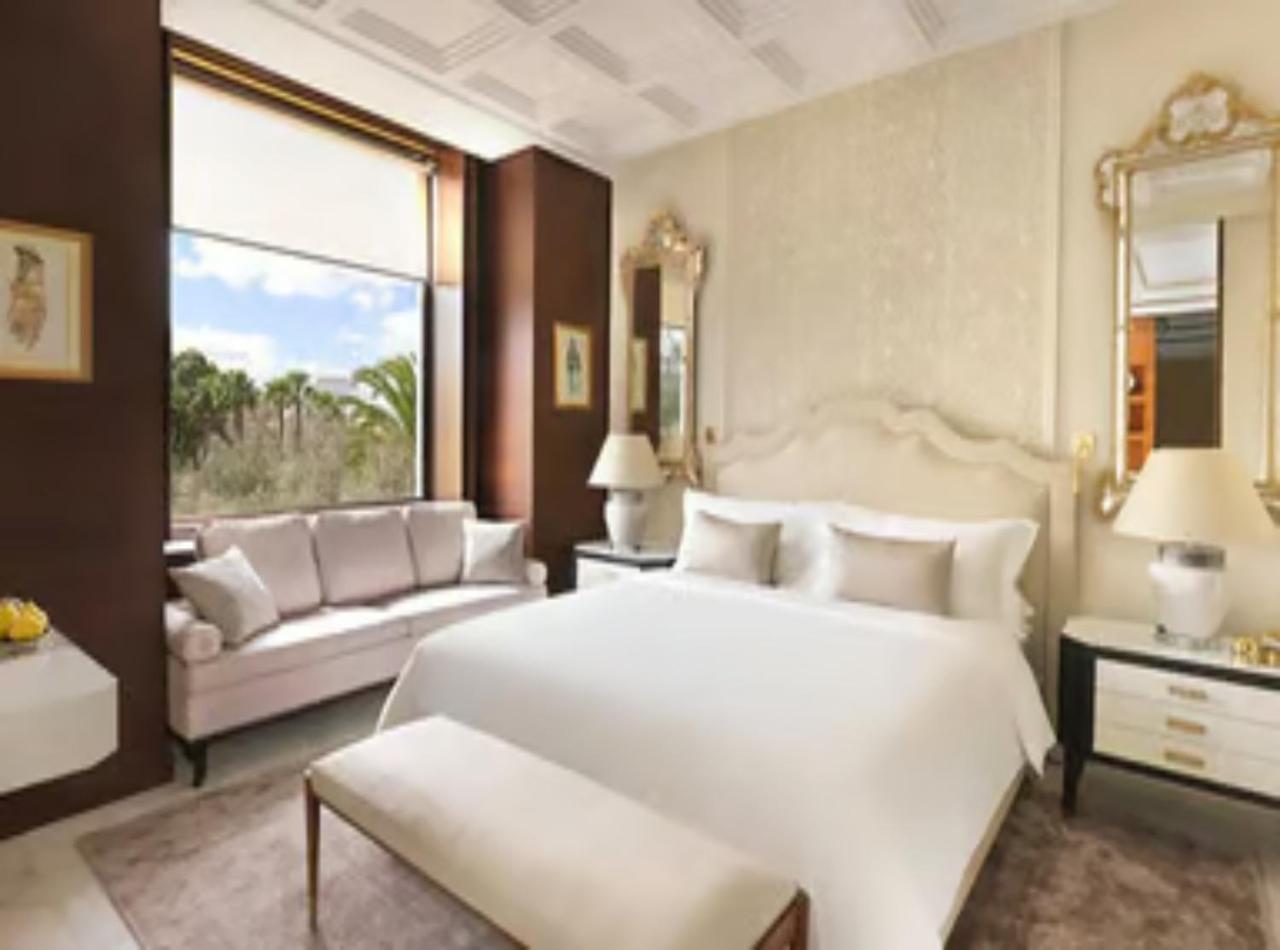 El De Rosewood Near Delhi Airport Hotel